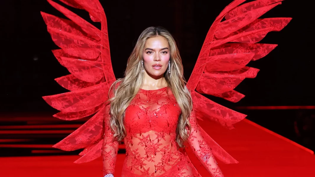 karol-desfila-victorias-secret-fashion-show-2025_98